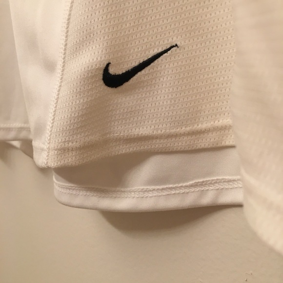 White Nike athletic top - Picture 2 of 7